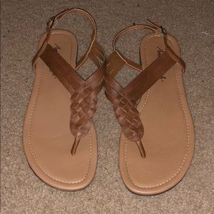 American eagle tan sandal